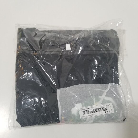 NEW SHEIN Christmas & Letter Graphic Tee Size‎ XL - Picture 7 of 7